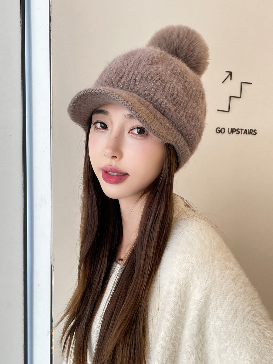 Herbst und Winter Samt Kaninchenfell Damen Baseballmütze Textur Pailletten Wollknäuel Gestrickte Entenschnabelmütze Trend Warme Mütze Garnmütze_voghion.com