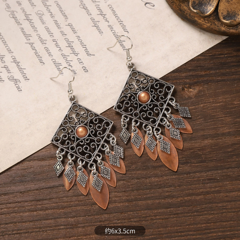 18-Retro two-color diamond tassel (brown)
