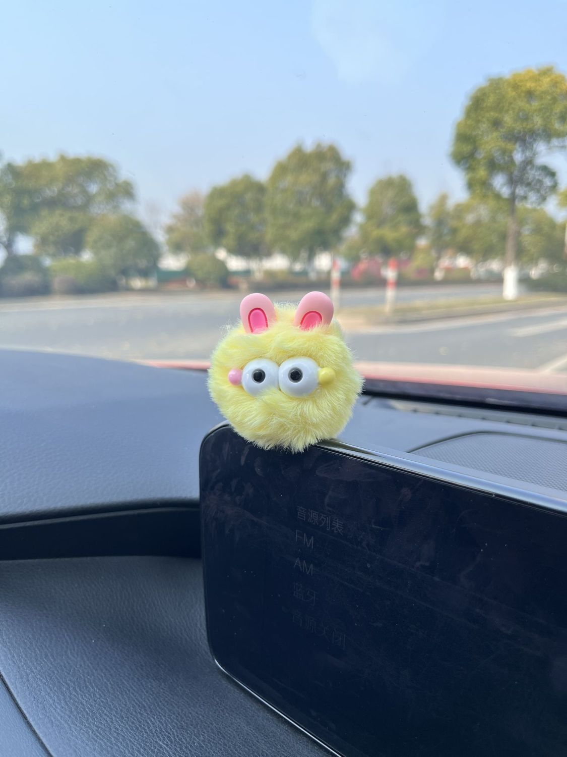 Car Dashboard Decoration Creative Cute Coal Ball Doll Car Center Console Monster Fur Ball Car Decoration Quirky Items