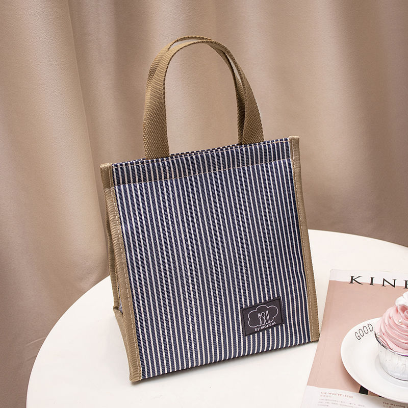 ダークブルーのLサイズ