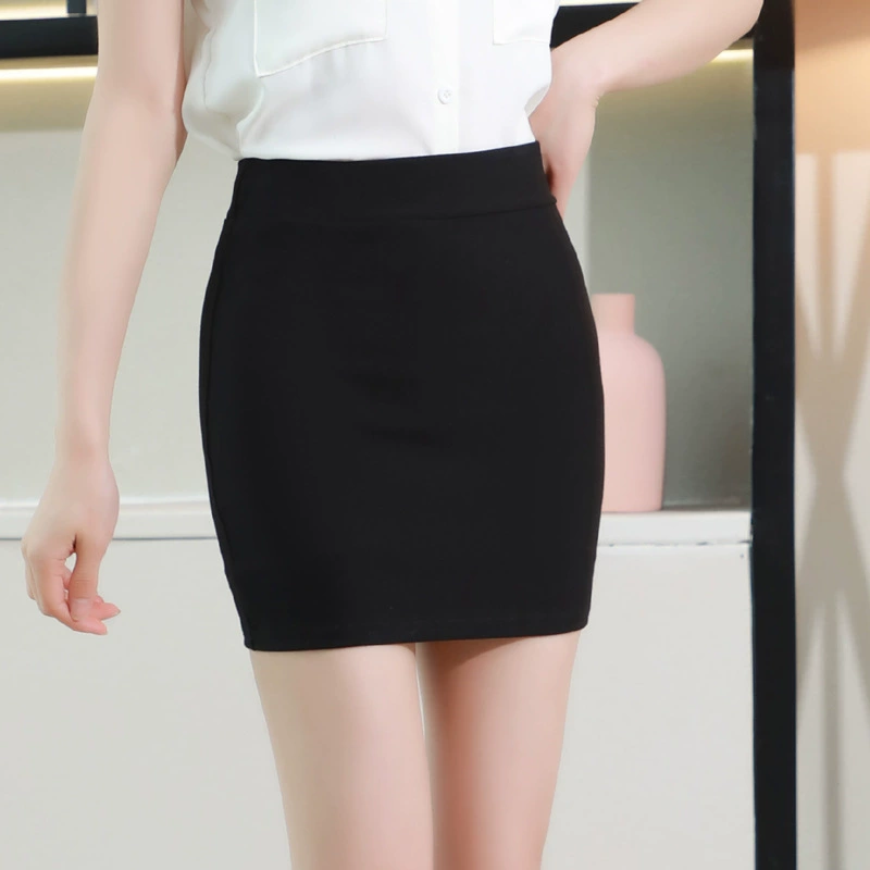 Тонкая юбка с полутощим ягодиц весной и осенью