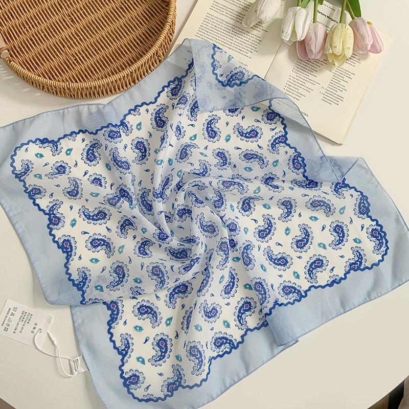 Pañuelo floral, estilo pastoral femenino de verano, nuevo estilo, bufanda fresca, bufanda de seda, bufanda cuadrada pequeña, bufanda de cuello de sentido avanzado