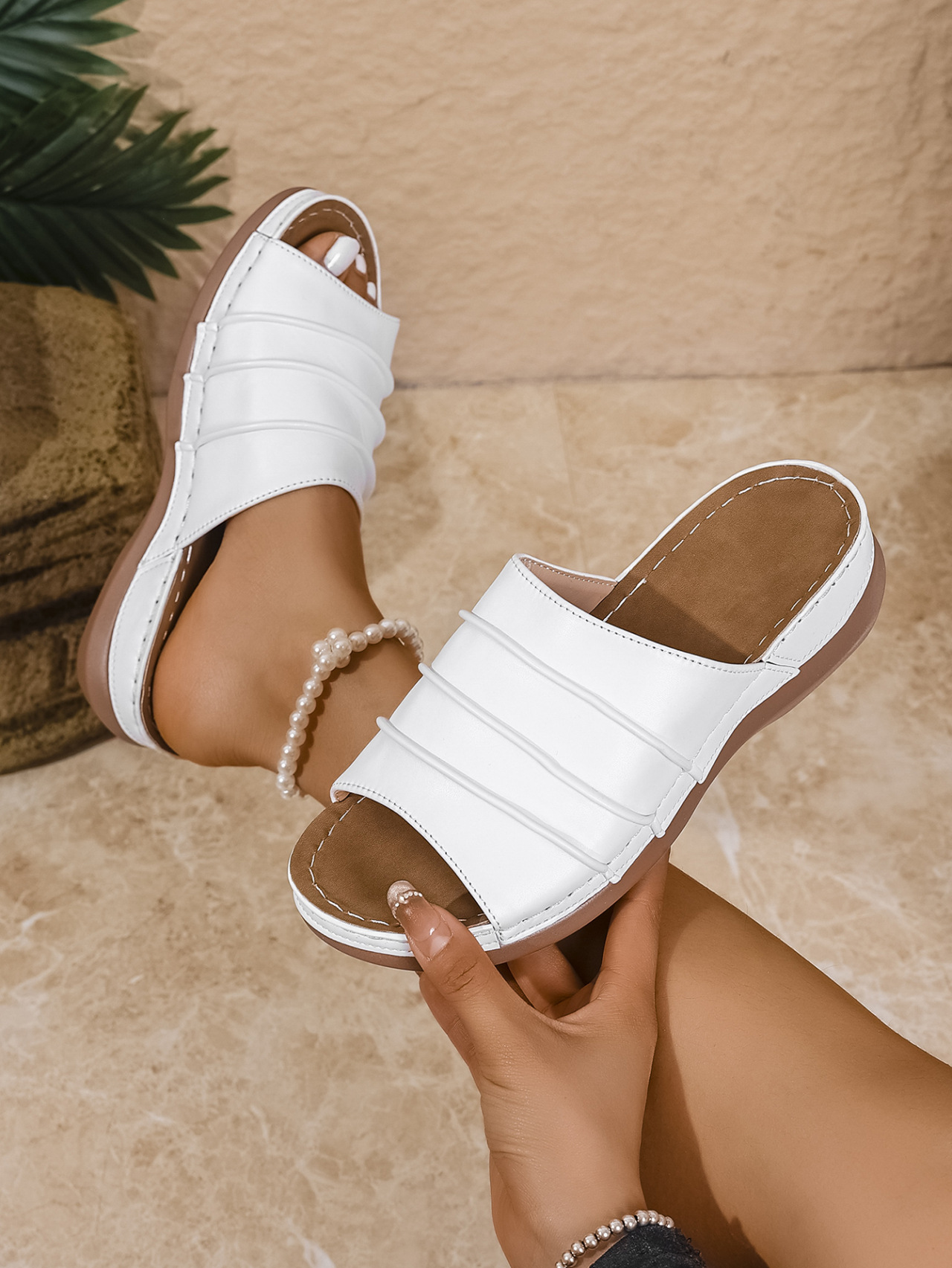 Women's Plus Size Platform Wedge Sandals Summer Pleated Beach European And American Style Size 43_vogvips.com
