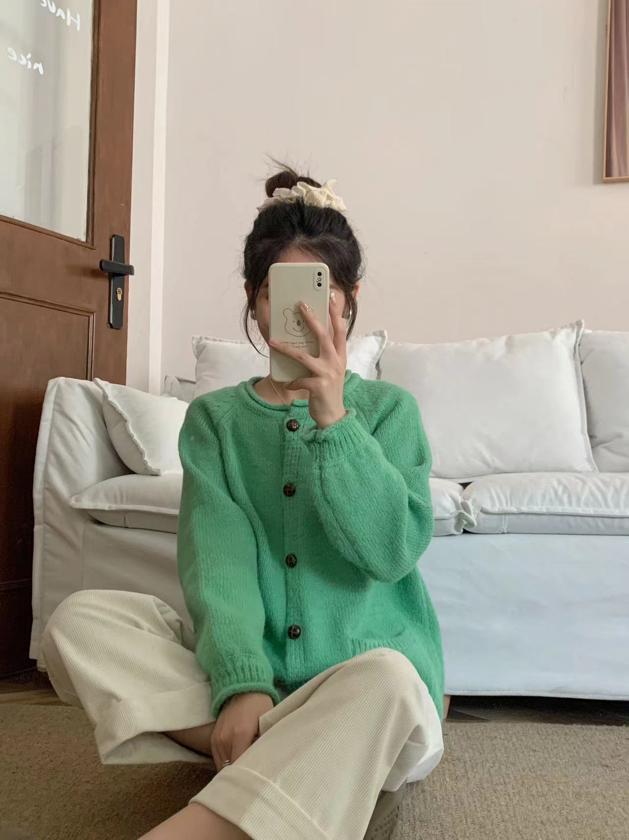 24 invierno Puyuan coreano vestir con un simple cardigan de punto de color sólido para mujeres 24 otoño y invierno nuevo complejo