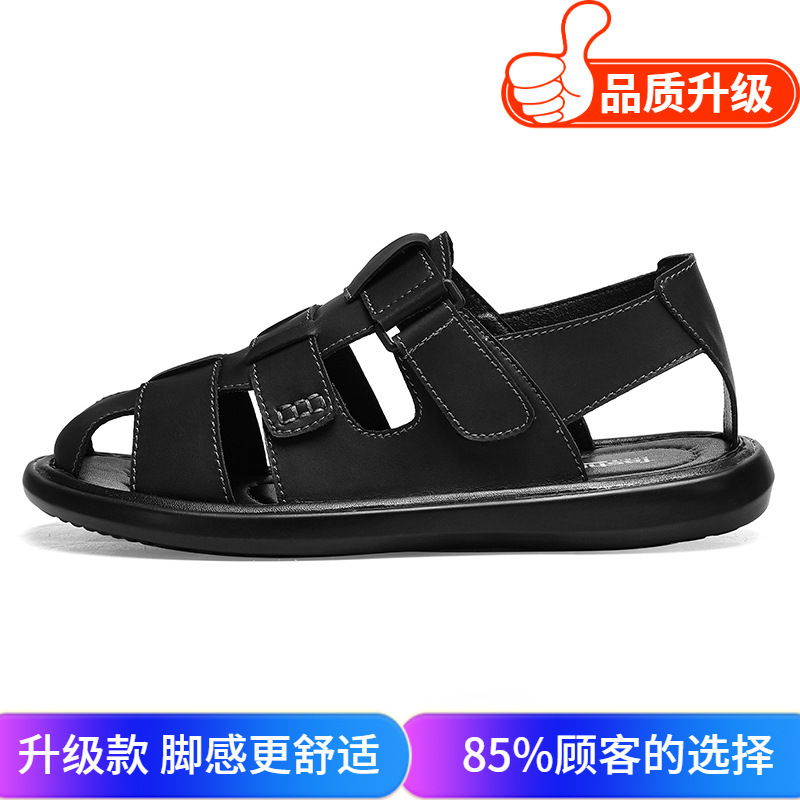 Zapatos de hombre de verano 2025 nueva moda al aire libre de tamaño grande velcro cabeza de pan de cuero de arena plana sandalias casuales de playa