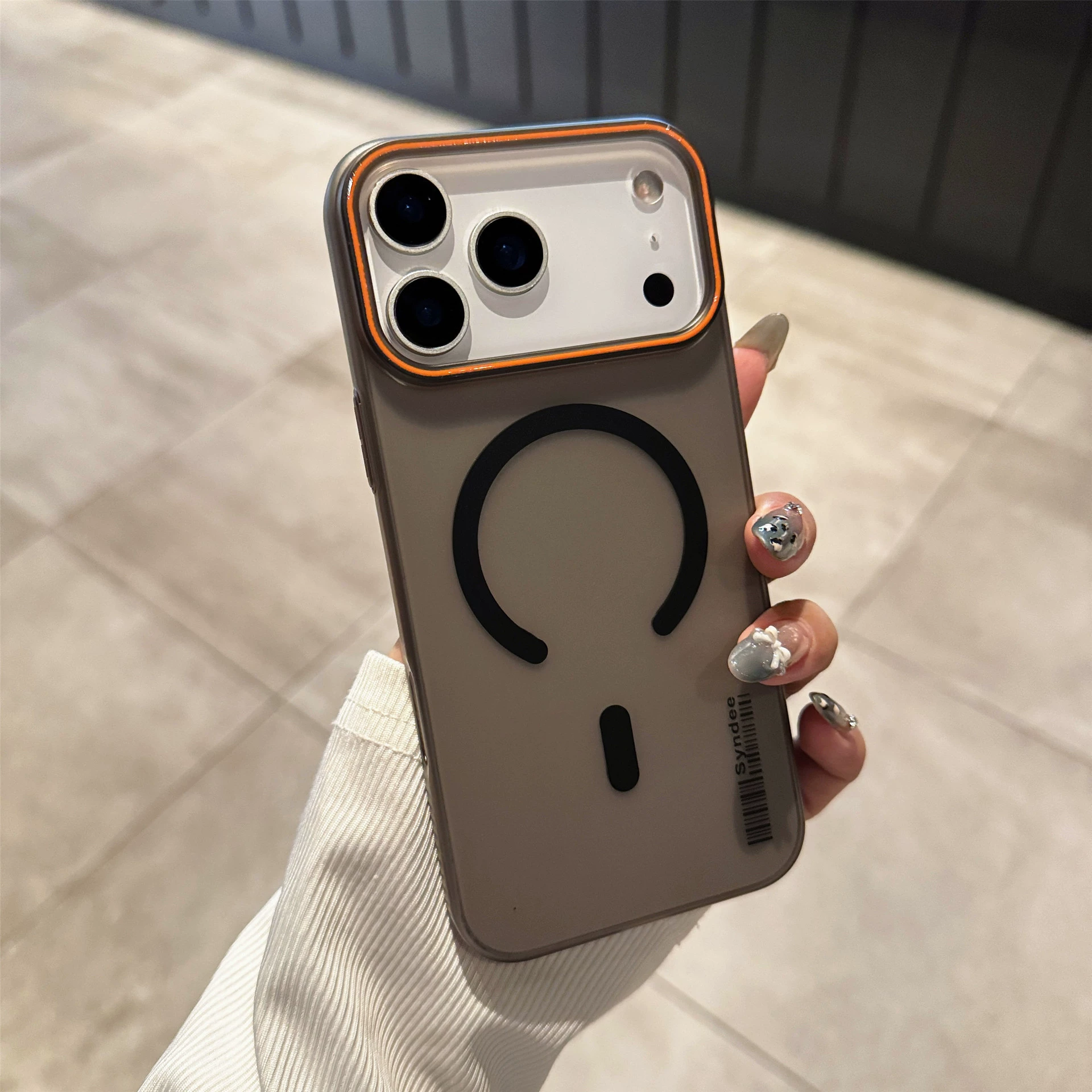 Чехол для телефона (Apple) iPhone 17 — матовый защитный, совместим с MagSafe, для разных моделей
