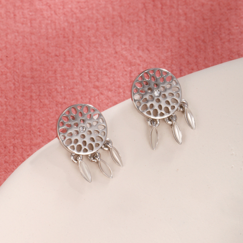 Xuping joyería bronce dorado atrapador de sueños pernos de alta calidad nicho de diseño de pernos de hueso de orejas temperamento pendientes