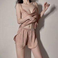 �Ը�˯��Ů�ļ��¿������ѝ�ɼ��׼����L˯�±U�I��ѩ�z�Ҿӷ�