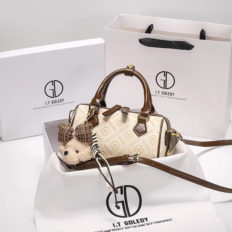 Cross-Border Dropshipping Genuine Leather Embossed Boston Bag for Women 2026 New Model Beige Brown Handbag and Crossbody Bag