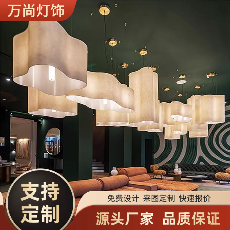 デザイナーのレストランのシャンデリアは寂しい風のホテルのロビーのトランク会の飲食店の展示室のデザイン感があります。|undefined