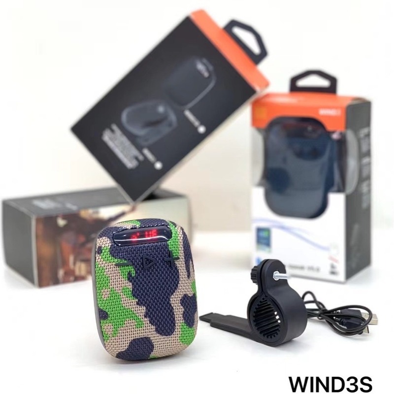 Cross-border outdoor activities bicycle motorcycle wireless bluetooth speaker clip subwoofer card radio mini stereo