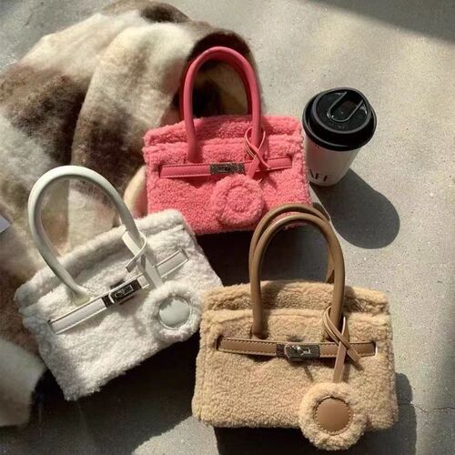 2024 Daily Match Lamb Wool Platinum Bag Women Plush High-End Fluffy Top Handle Bag Fluffy Crossbody Bag