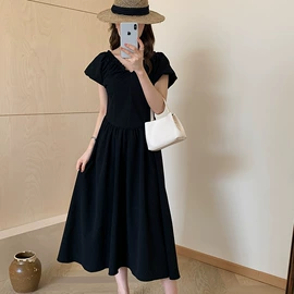 女式毛呢外套;其他短外套;连衣裙