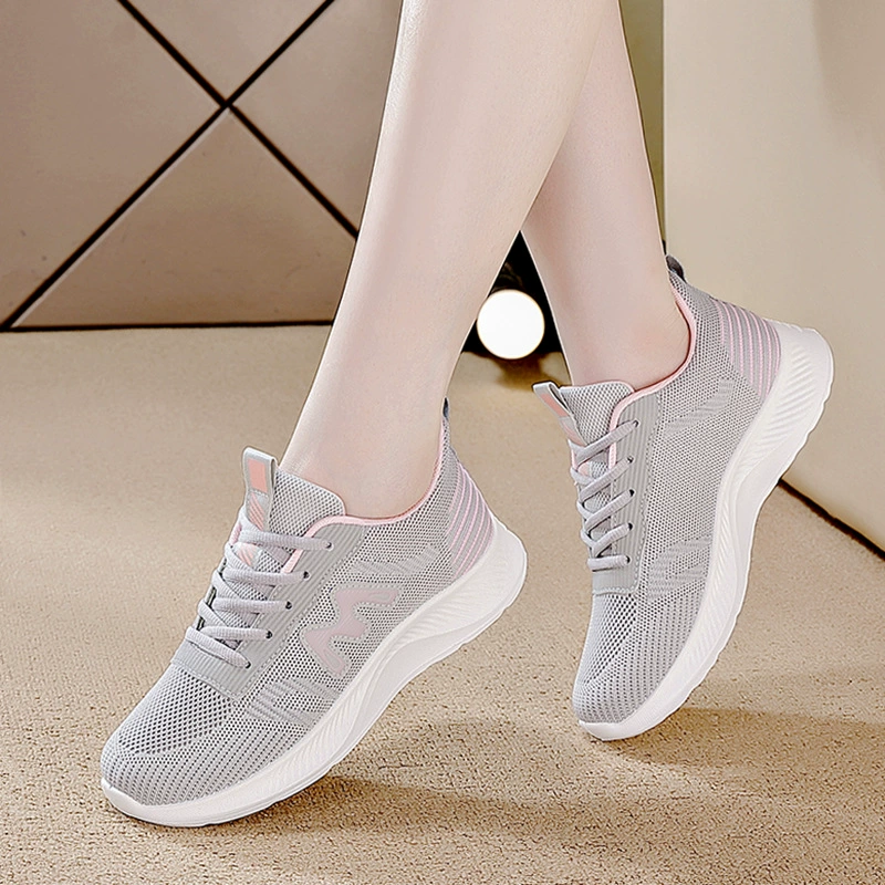 Обувь женская 2025 весна лето новая дышащая летающая сетка спортивная обувь женская повседневная легкая мягкая подошва спортивная обувь женская
