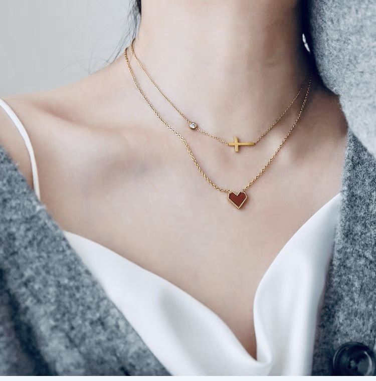 2022年新款小众设计感高级红色爱心红心十字架水晶项链叠戴锁骨链|ru