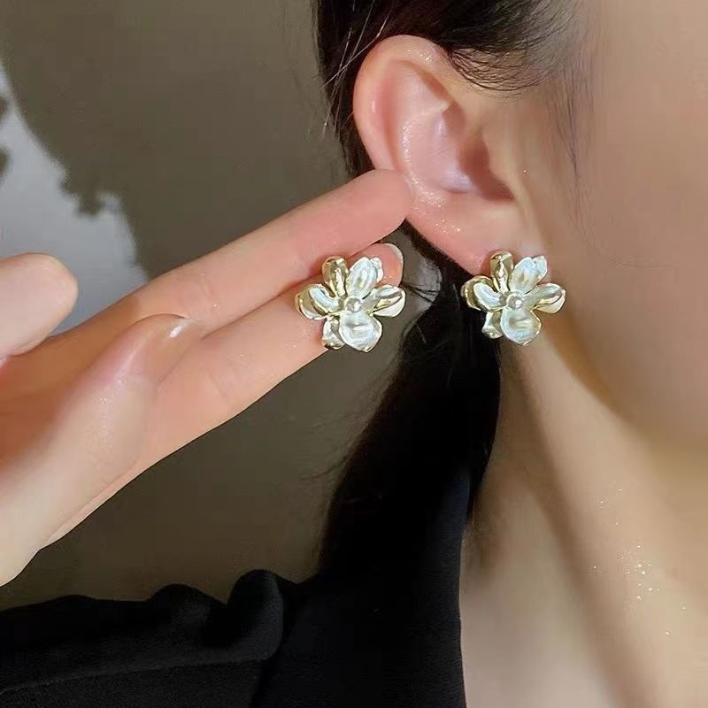 1 Pair Cute Sweet Flower Enamel Plating Alloy Ear Studs display picture 2