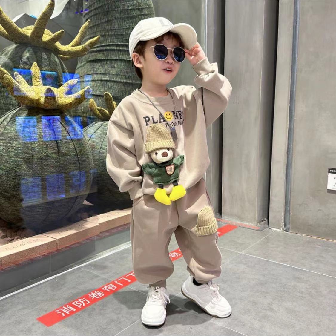 카키색(벨벳 포함)