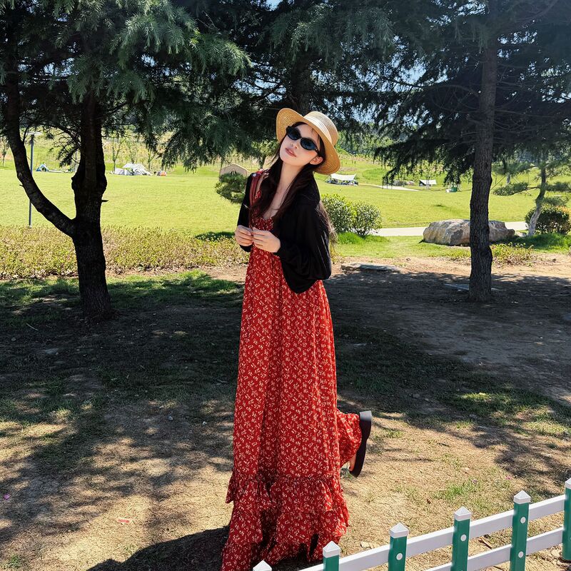 A0143 Xuanchen Retro Floral Red Suspender Dress for Women, Summer Waist-Cinching A-Line Slimming French-Style Long Dress A0143 Xuanchen Retro Floral Red Suspender Dress for Women, Summer Waist-Cinching A-Line Slimming French-Style Long Dress
