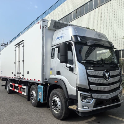 Foton Auman planetary small three-axle Yol təhlükəsizliyi bufer maşını