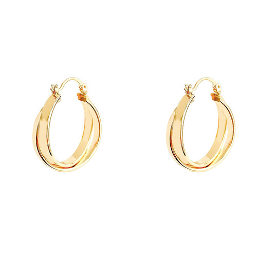 Chen Shuting's ear cuff from 