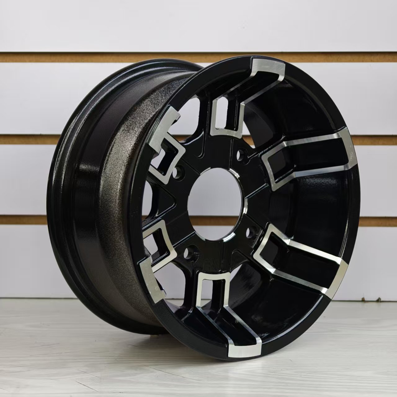 Aluminum Alloy Wheel Rims for Four-Wheel Beach Vehicles, Black and Silver Dual-Color Atv/Utv Wheels, Wholesale Parts for Off-Road Motorcycles