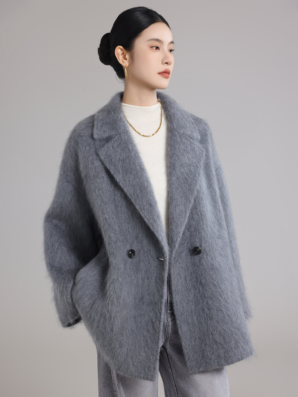 New Fur-Lined Brushed 100% Australian Wool Coat, Loose and Lazy Suit Collar Thickeneded Woolen Outwear New Fur-Lined Brushed 100% Australian Wool Coat, Loose and Lazy Suit Collar Thickeneded Woolen Outwear