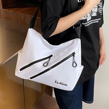 ���e���������������Ů�＾�¿��ڴ��μ������ͨ��б�����ذ�