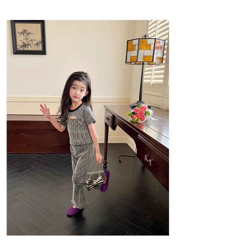 2024 kleidung Koreanische Ausgabe Modische Western Stil Sommer Neue Kollektion kinder Mädchen Bell-Bottom-Hose Zwei_voghion.com