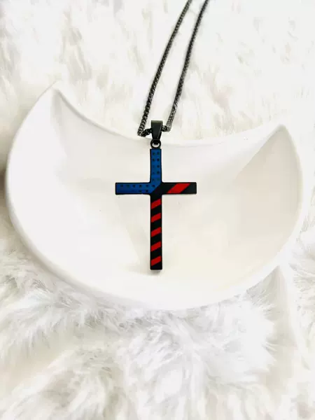 Black + black chain