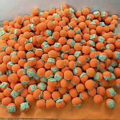 Finished handmade pendants persimmon peanut apple strawberry peach fruit hanging ornaments decorative woolen knitwear wholesale