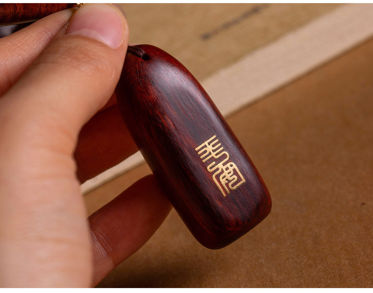 Purple sandalwood apple car ornament, a high-end and exquisite car decoration, a car charm for good luck, a new 2026 model