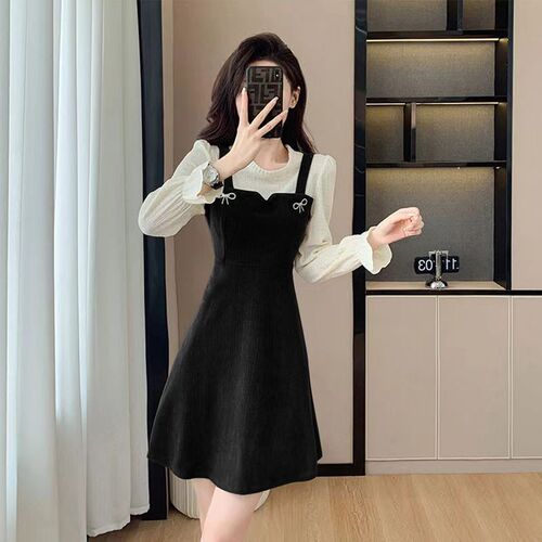 Autumn and winter fake two-piece dress, women's spring and autumn new style, small fresh, all-matching, age-reducing waist, slimming mid-length dress, trendy