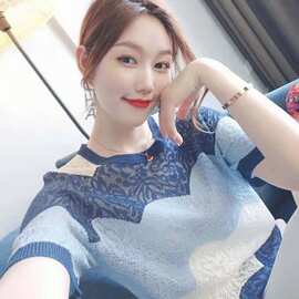 衣服女款春季2026夏新款拼接短袖上衣镂空冰丝针织T恤气质上衣女