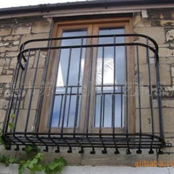 欧式户外铁艺锻造防护阳台 别墅窗台金属栏杆 高层小区铁艺防护栏