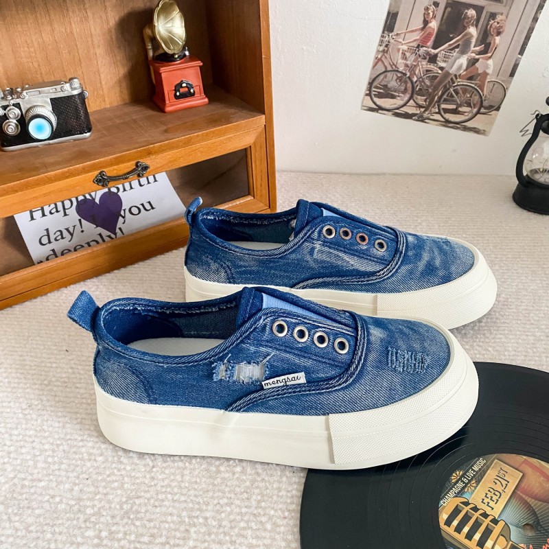 Fashion denim thick board for women in summer 2024, thin, breathable, soft soled lazy shoes, anti slip and_voghion.com