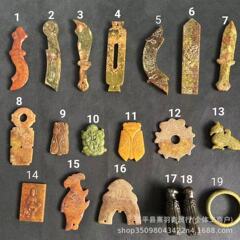 大量のアンティーク岫岩玉ペンダント、古い翡翠のエスニックスタイル工芸装飾品を卸売価格で提供、自由に組み合わせ可能