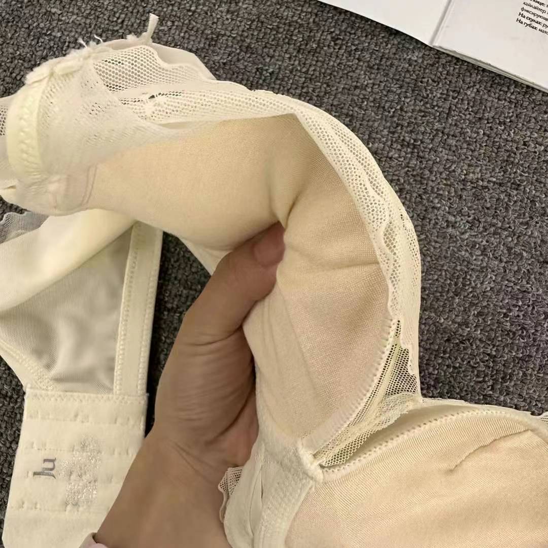 Nuevo sujetador de encaje de moda Jacquard transpirable ajustable confortable anti-caída reunido tres botones lotes de ropa interior
