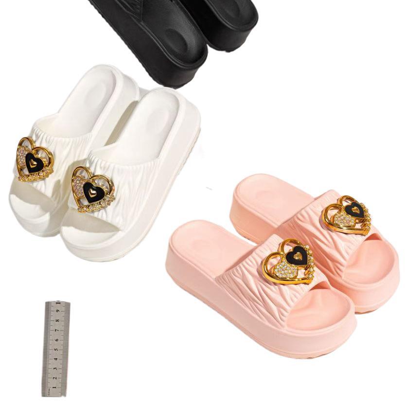 2026 nuevos zapatillas de verano para usar en interiores para la playa Eva para aumentar la altura de las zapatillas frías