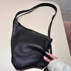 頭の層の泡の柔らかい皮の牛の角の包みの小さい大衆の怠惰なHOBOギョーザのわきの下は高い質感のトートのシングル肩の斜めのショルダーバッグを包みます。