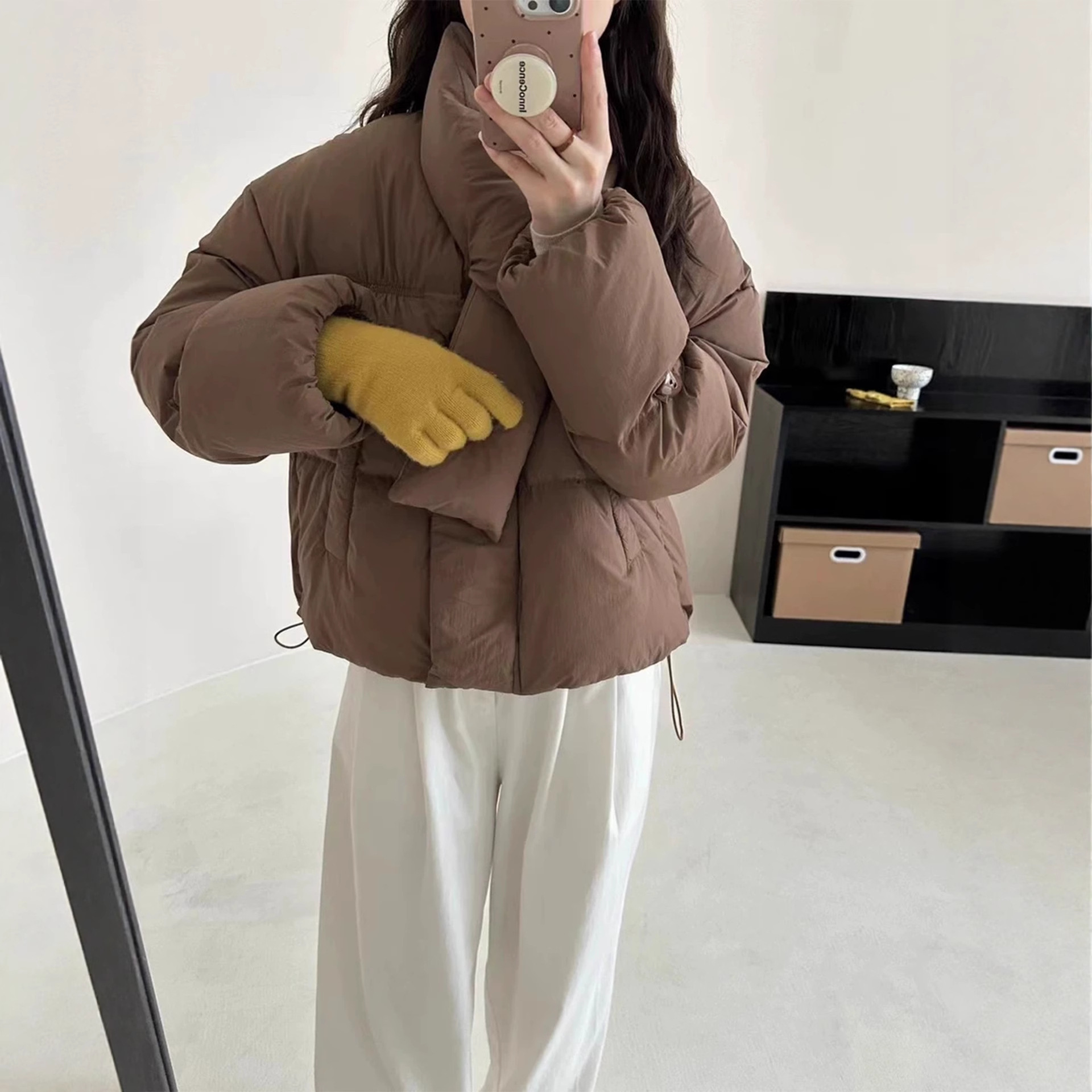 Clearance Sale: Pinghu Women's down Jacket, New Winter Short Style, Duck Down, 2025 High-Quality Plus Size Women's Clothing Factory