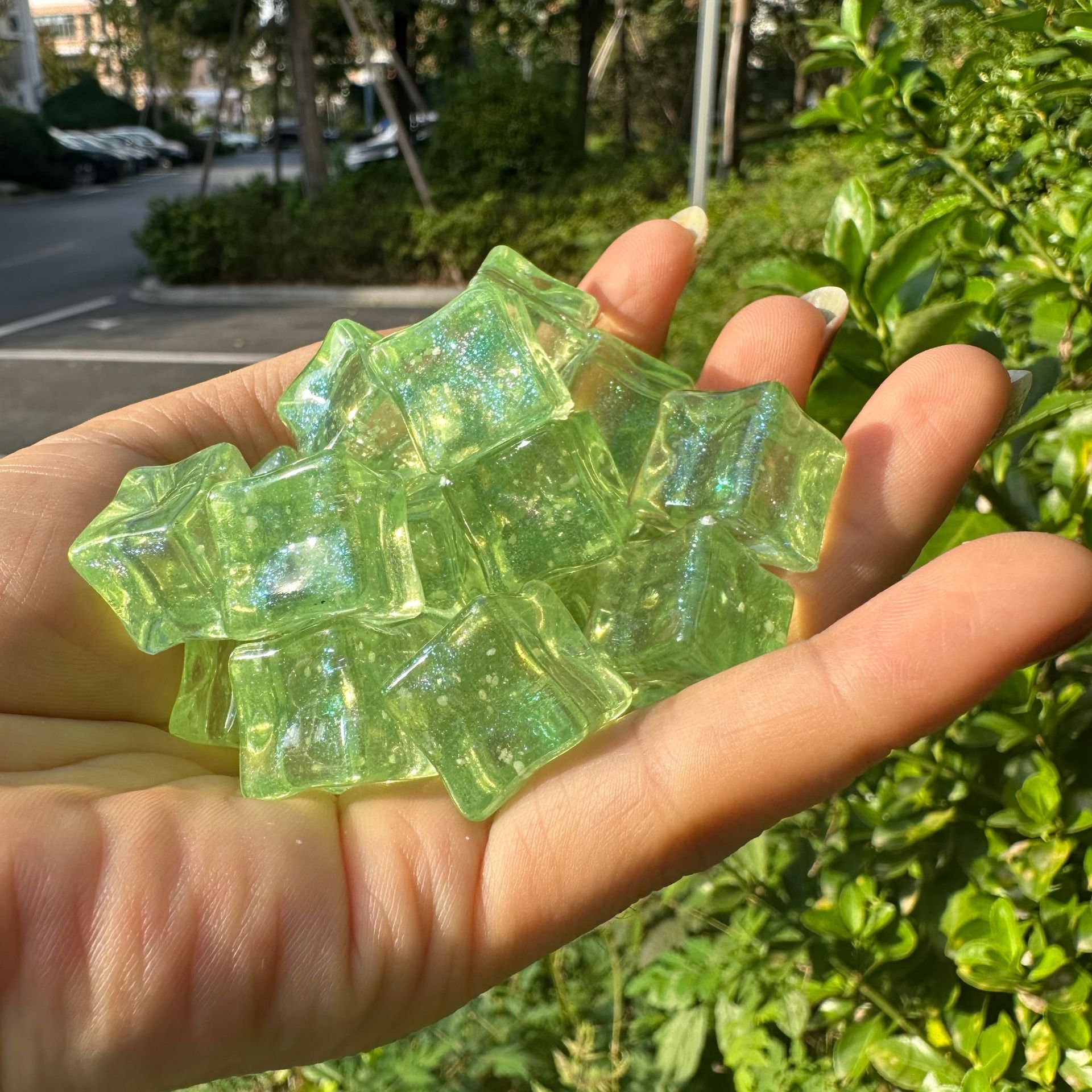 Yuji Fine Glitter Luminous Emerald Green 1 piece