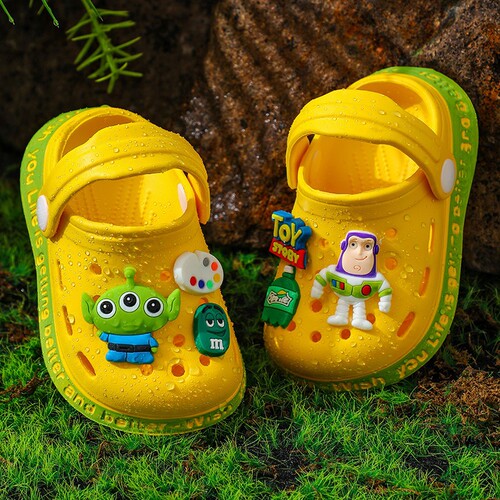 Children's Croc Shoes Summer Buzz Lightyear Cartoon Slippers Home Furnishing Girls Baby Little Boys Non-Slip Sandals for Outerwear