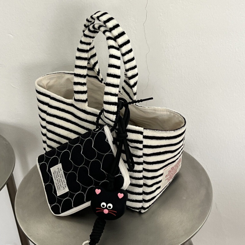 Korean Ins Minimalist Striped Towel Fabric Designer Women's Tote Bag for Commuting Students, Handbag and Shoulder Bag in Ins Style Korean Ins Minimalist Striped Towel Fabric Designer Women's Tote Bag for Commuting Students, Handbag and Shoulder Bag in Ins Style
