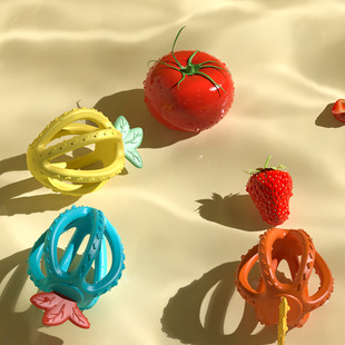 Baby strawberry teether teether teether stick baby Manhattan hand ball toy soothing teether silicone boiled