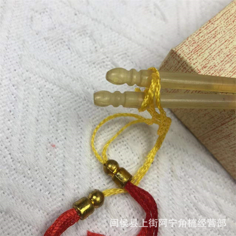 Natural Ox Horn Ear Pick Set 11cm Traditional Ear Cleaning Tool for Personal Care specifications