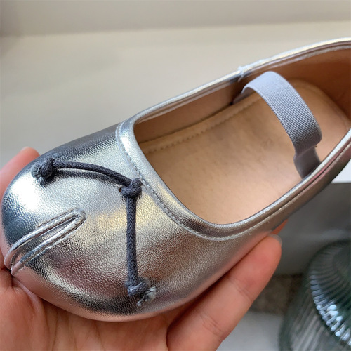 Silver fake split-toe children's shoes for children 1-3-6 years old girls' small leather shoes 2024 spring shallow mouth baby princess shoes
