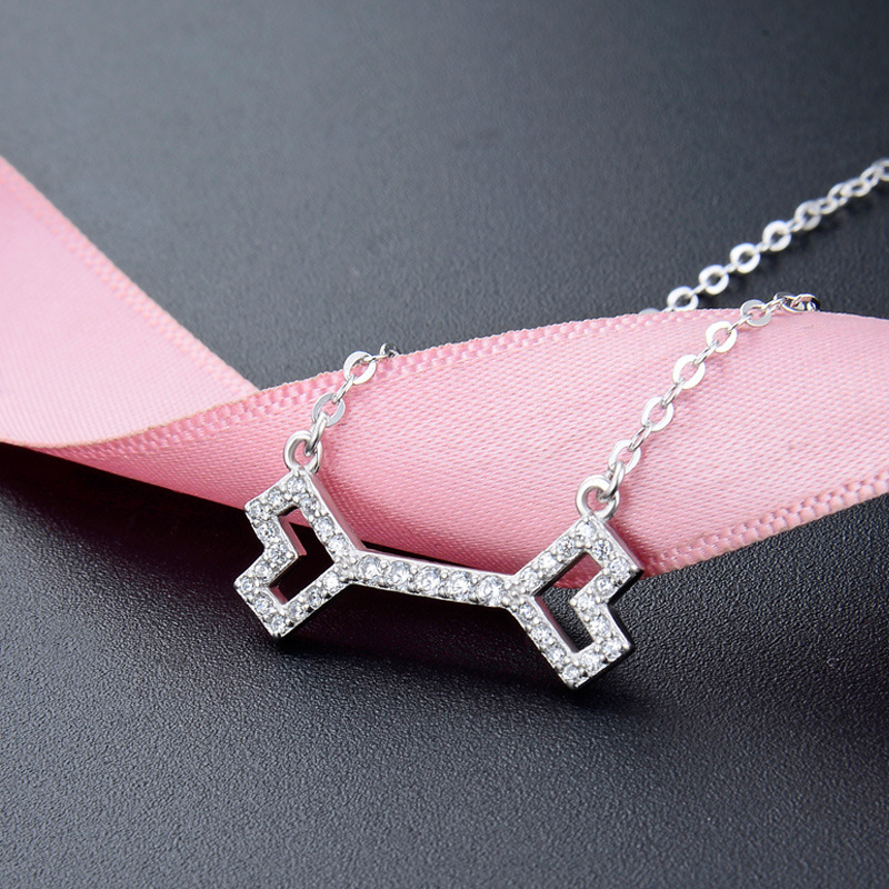 S925 plata esterlina colgante de hueso pequeño personalidad femenina minimalista moda coreana hueso de piedra de cristales una cadena de clavícula
