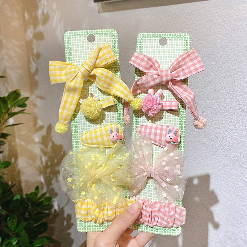 Children's hair accessory with bow