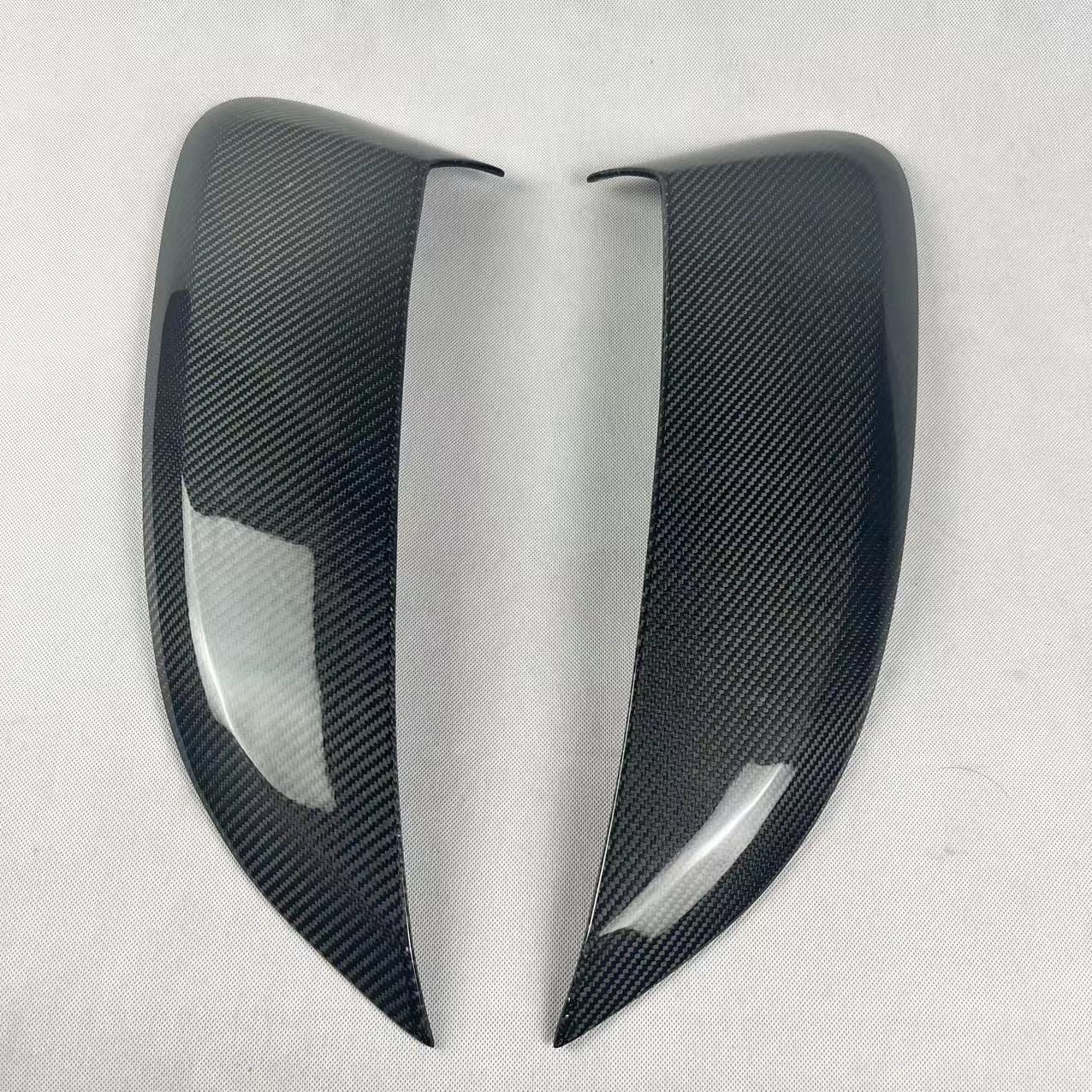 Suitable for Porsche 718 carbon fiber rear leaf air outlet 982 bright black GT4 air outlet CayMan side air outlet