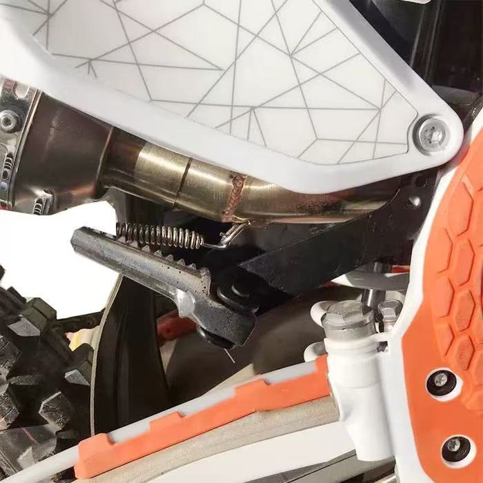 Suitable for Huayang K6R, Hengjian Ktm Model, K20 Kewei, K16 Rear Footrests, Rear Foot Pedals, Passenger Rear Footrests